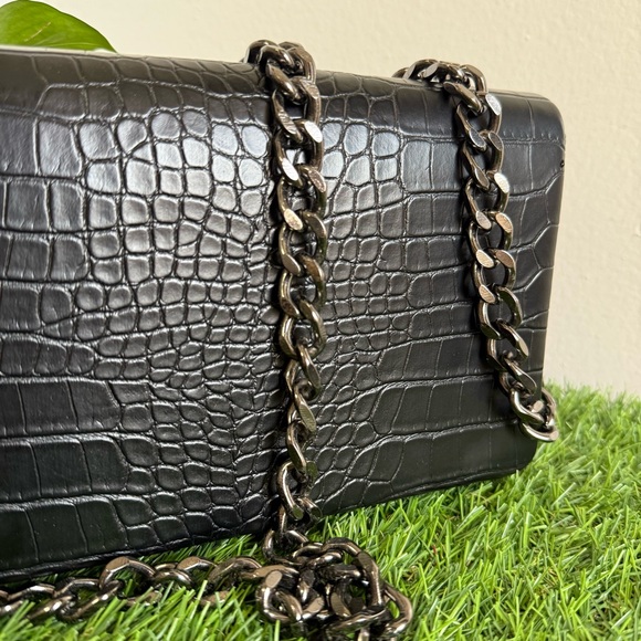 Aldo Black Croc-Embossed Clutch with Chain Strap - Picture 8 of 8